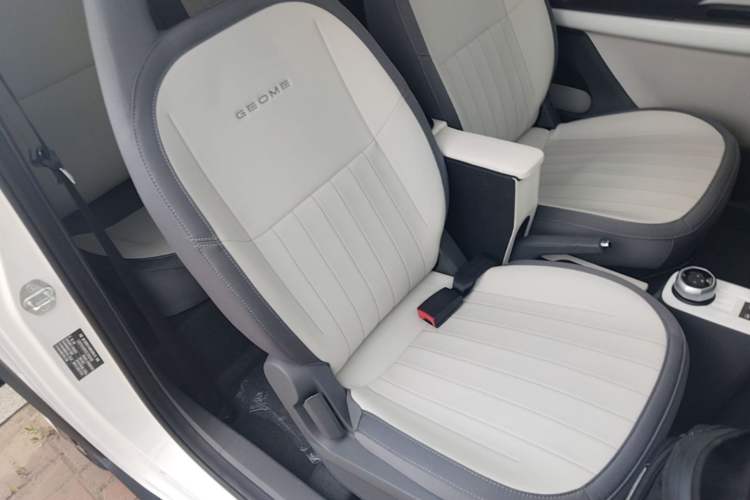 Used Geely Galaxy Panda 2025 210km Panda Kart Right Front Seat