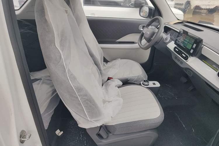 Used Geely Galaxy Panda 2025 210km Panda Kart Right Front Seat