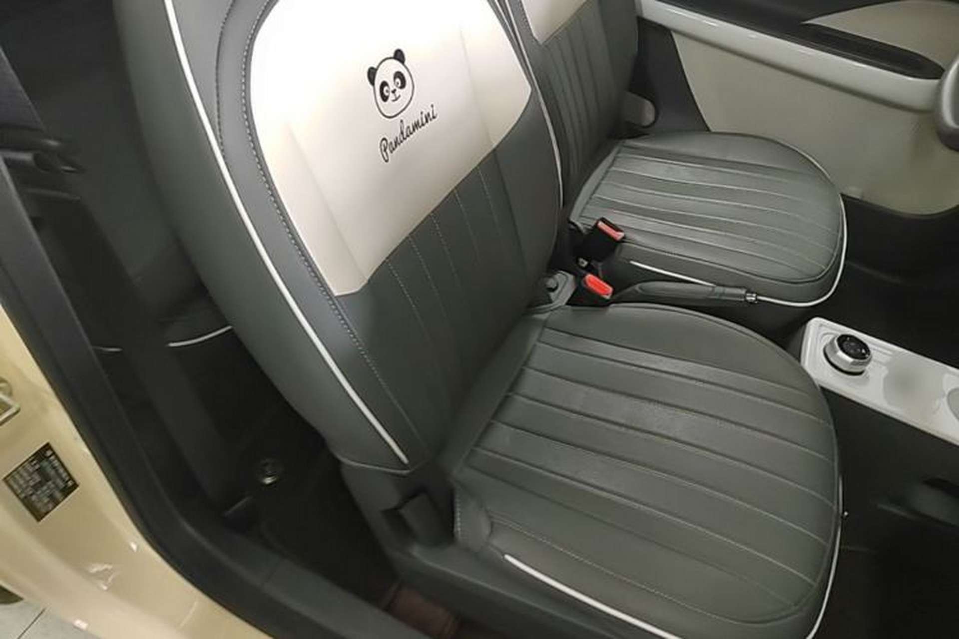 Used Geely Galaxy Panda 2025 210 km – Yuanqi Bear Right Front Seat