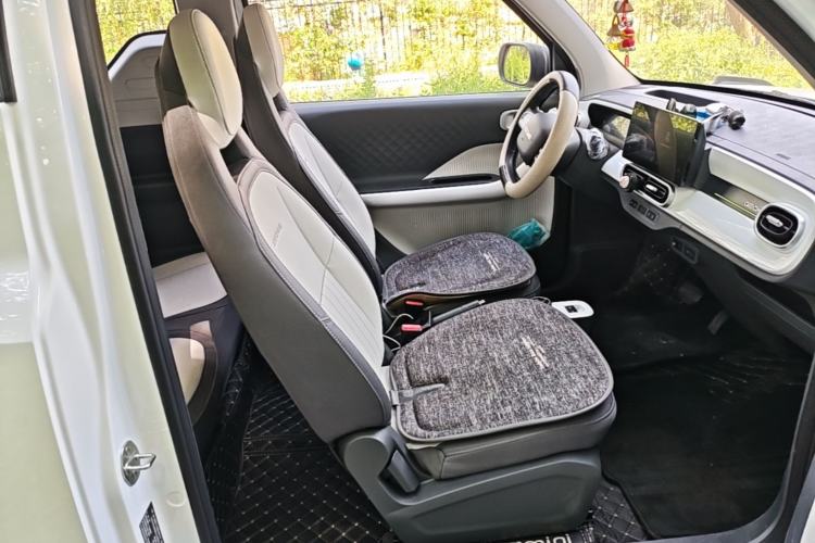 Used Geely Galaxy Panda 2025 210km Panda Kart Right Front Seat