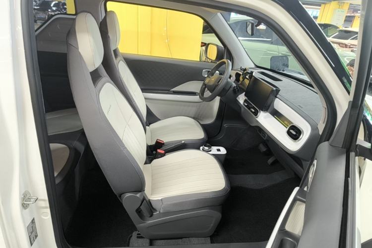 Used Geely Galaxy Panda 2025 210km Panda Kart Right Front Seat