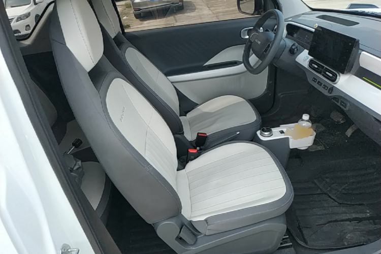 Used Geely Galaxy Panda 2025 210km Panda Kart Right Front Seat