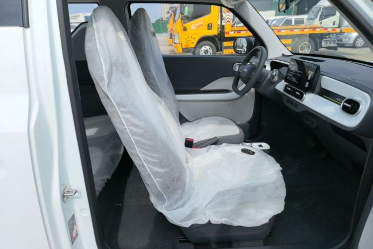 Used Geely Galaxy Panda 2025 210km Panda Kart Right Front Seat