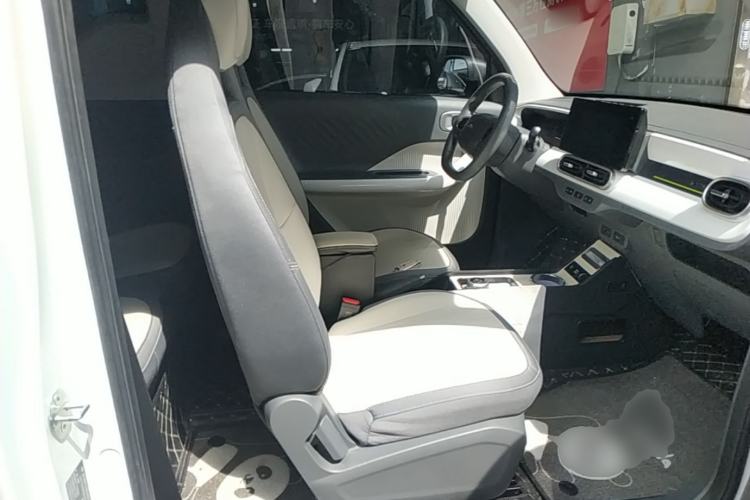 Used Geely Galaxy Panda 2025 210km Panda Rider Right Front Seat