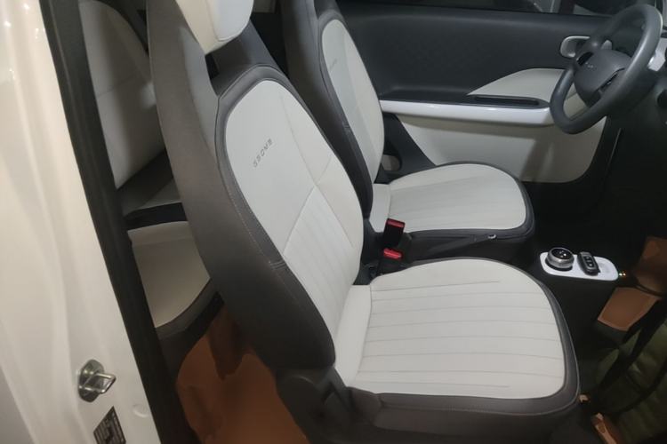 Used Geely Galaxy Panda 2025 210km Panda Rider Right Front Seat