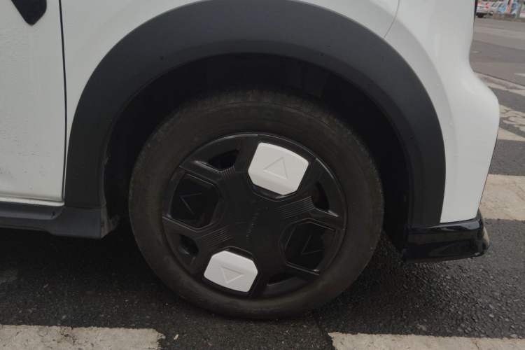 Used Geely Galaxy Panda 2025 210km Panda Kart Right Front Wheel Hub