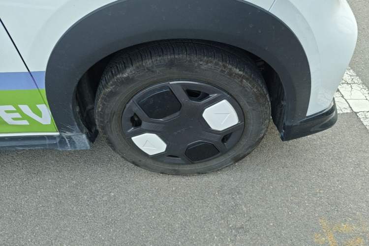 Used Geely Galaxy Panda 2025 210km Panda Kart Right Front Wheel Hub