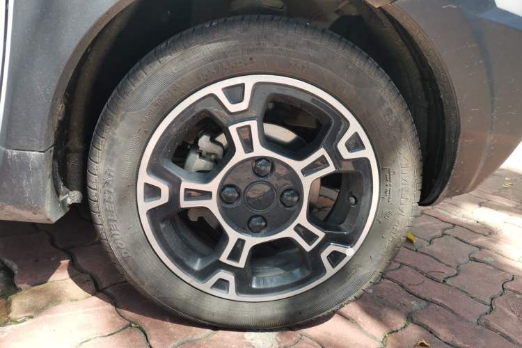 Used Geely Galaxy Panda 2025 210km Panda Rider Right Front Wheel Hub