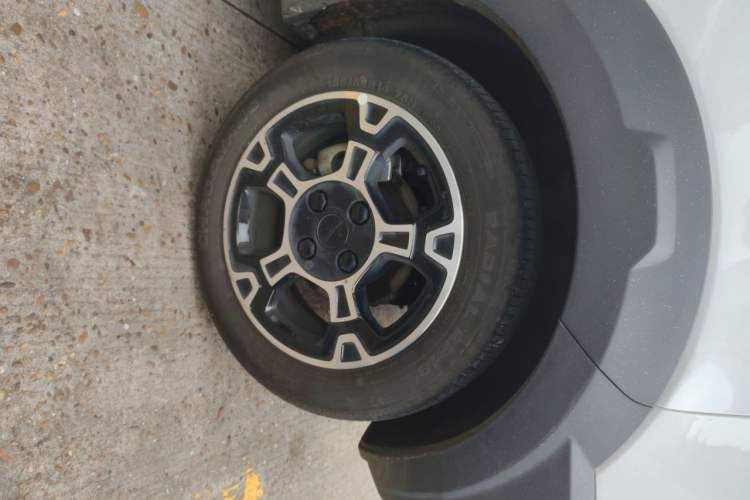 Used Geely Galaxy Panda 2025 210km Panda Rider Right Front Wheel Hub