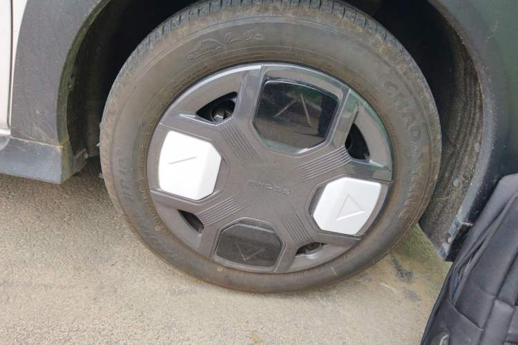 Used Geely Galaxy Panda 2025 210km Panda Kart Right Front Wheel Hub