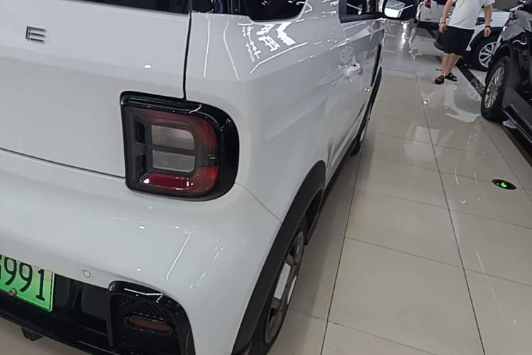 Used Geely Galaxy Panda 2025 210km Panda Kart Right Rear Taillight