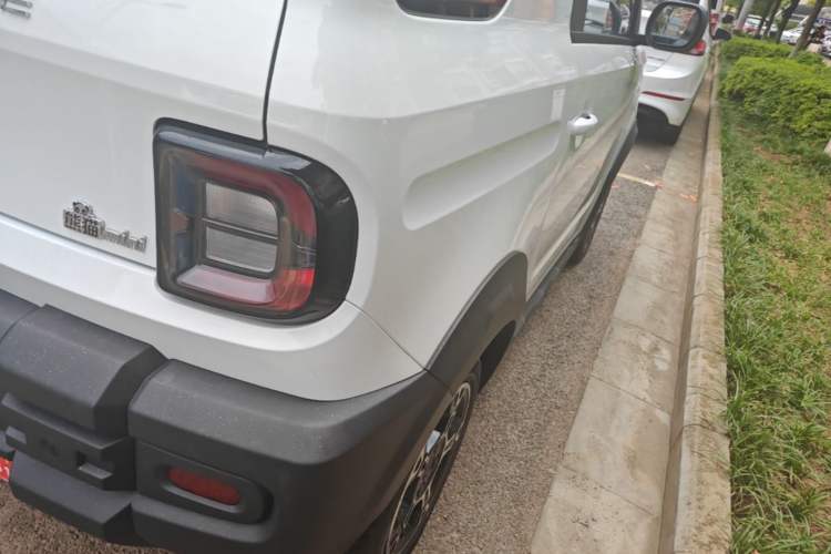 Used Geely Galaxy Panda 2025 210km Panda Rider Right Rear Taillight
