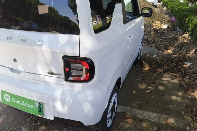 Used Geely Galaxy Panda 2025 210 km – Yuanqi Bear Right Rear Taillight