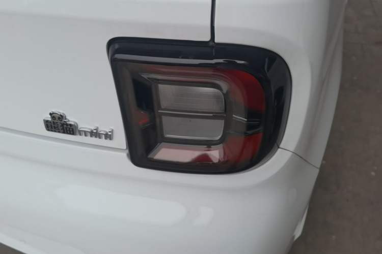 Used Geely Galaxy Panda 2025 210 km – Yuanqi Bear Right Rear Taillight