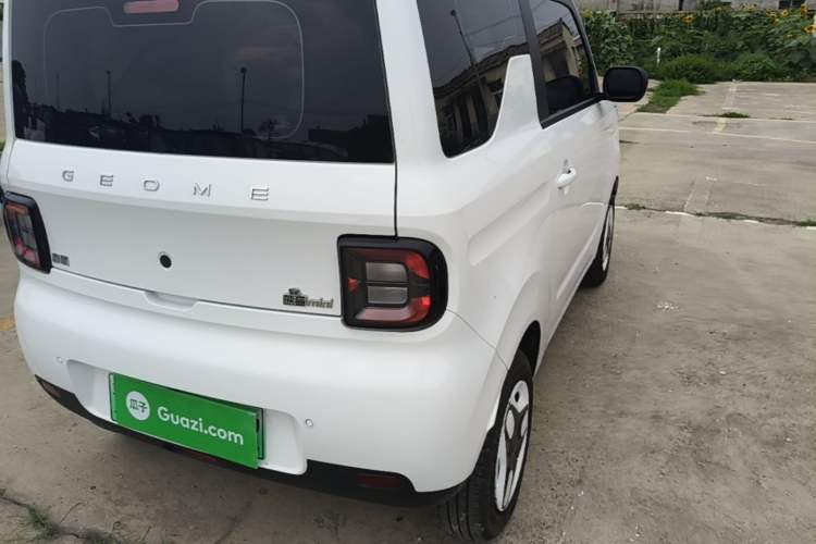 Used Geely Galaxy Panda 2025 210 km – Yuanqi Bear Right Rear Taillight