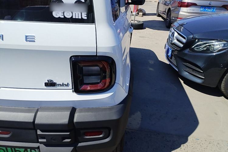 Used Geely Galaxy Panda 2025 210km Panda Rider Right Rear Taillight