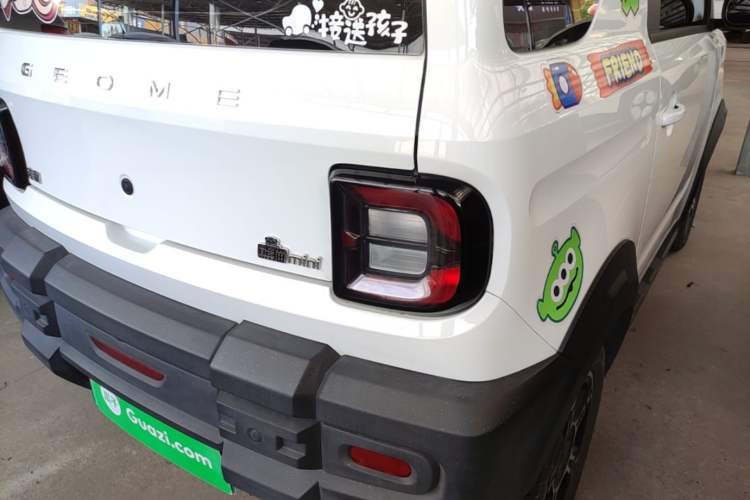 Used Geely Galaxy Panda 2025 210km Panda Rider Right Rear Taillight