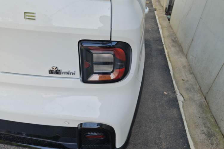 Used Geely Galaxy Panda 2025 210km Panda Kart Right Rear Taillight
