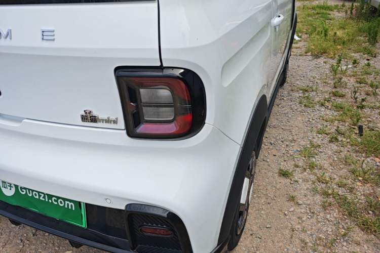 Used Geely Galaxy Panda 2025 210km Panda Kart Right Rear Taillight
