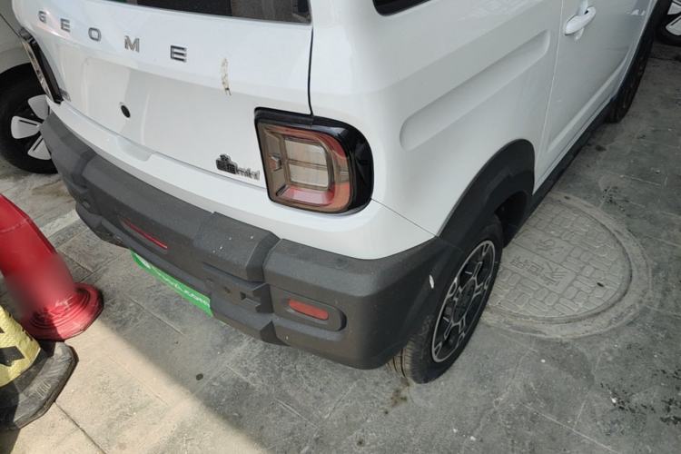 Used Geely Galaxy Panda 2025 210km Panda Rider Right Rear Taillight