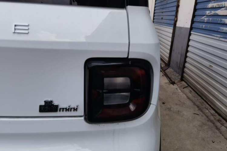 Used Geely Galaxy Panda 2025 210km Panda Kart Right Rear Taillight