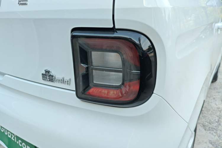 Used Geely Galaxy Panda 2025 210 km – Yuanqi Bear Right Rear Taillight