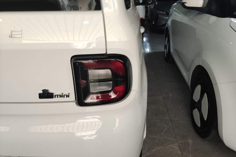Used Geely Galaxy Panda 2025 210 km – Yuanqi Bear Right Rear Taillight