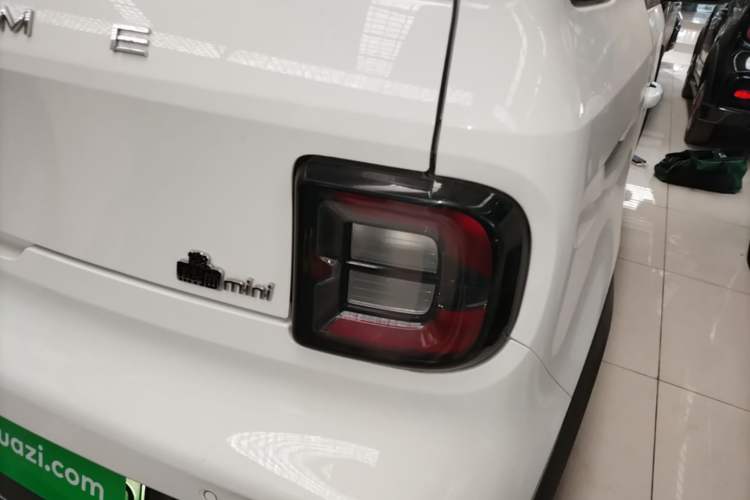 Used Geely Galaxy Panda 2025 210km Panda Kart Right Rear Taillight