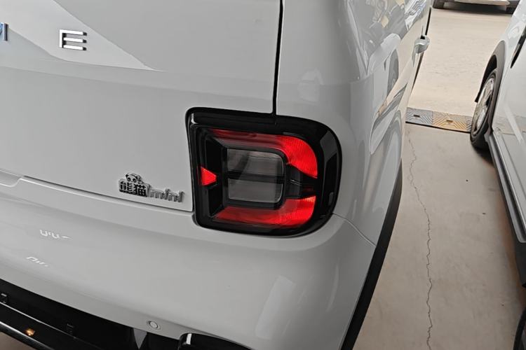 Used Geely Galaxy Panda 2025 210km Panda Kart Right Rear Taillight