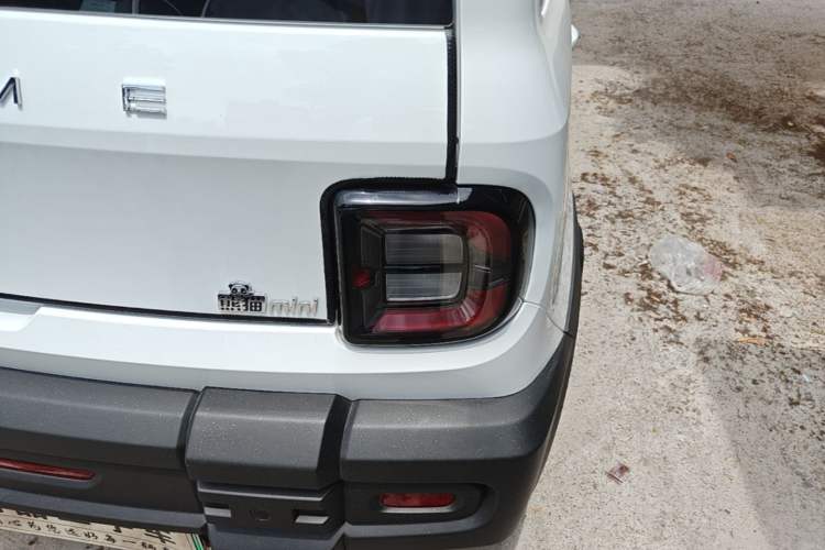 Used Geely Galaxy Panda 2025 210km Panda Rider Right Rear Taillight