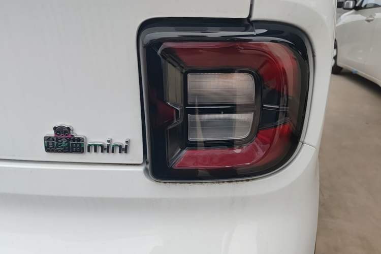 Used Geely Galaxy Panda 2025 210km Panda Kart Right Rear Taillight