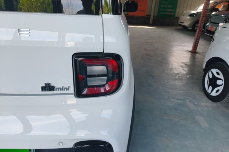 Used Geely Galaxy Panda 2025 210km Panda Kart Right Rear Taillight