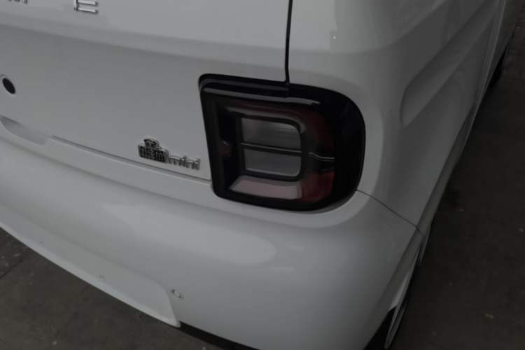 Used Geely Galaxy Panda 2025 210 km – Yuanqi Bear Right Rear Taillight