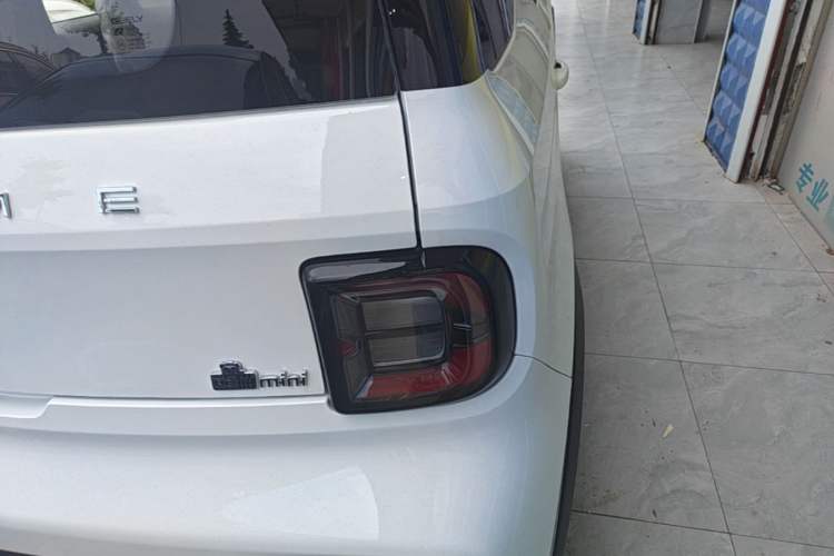 Used Geely Galaxy Panda 2025 210km Panda Kart Right Rear Taillight