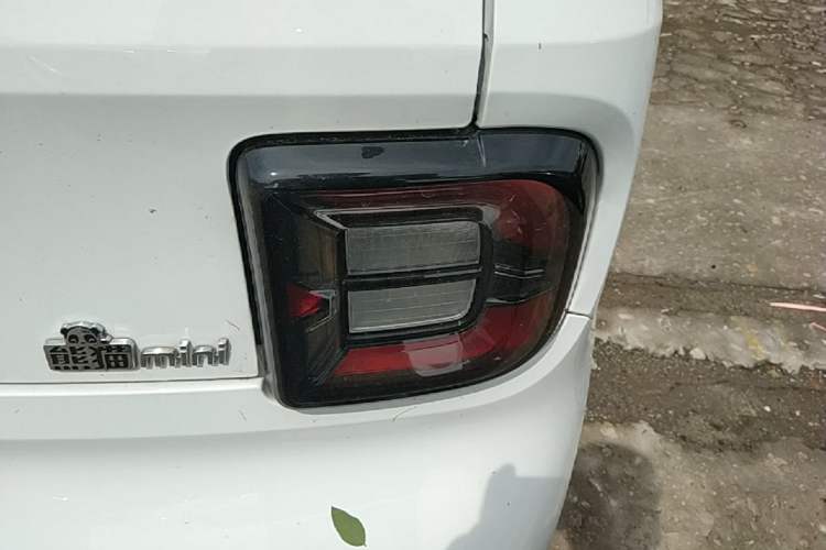 Used Geely Galaxy Panda 2025 210km Panda Kart Right Rear Taillight