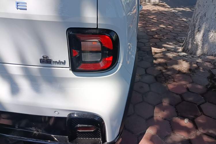 Used Geely Galaxy Panda 2025 210km Panda Kart Right Rear Taillight