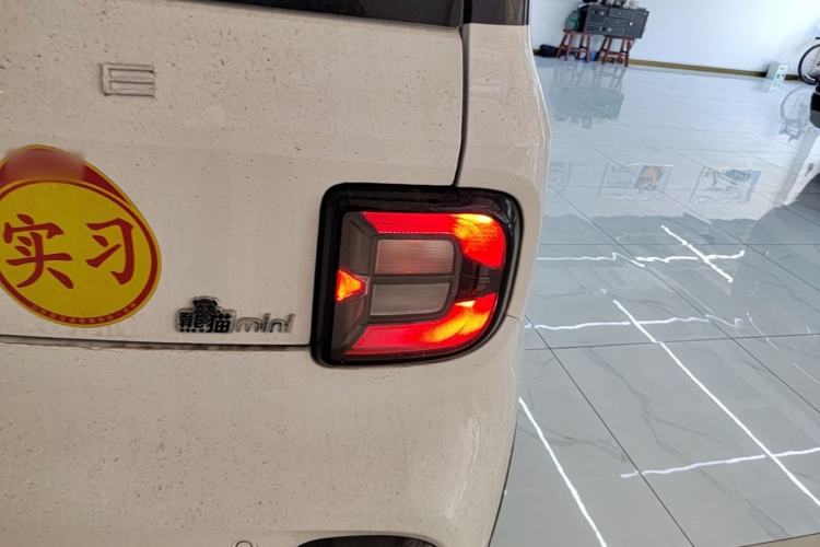 Used Geely Galaxy Panda 2025 210km Panda Kart Right Rear Taillight
