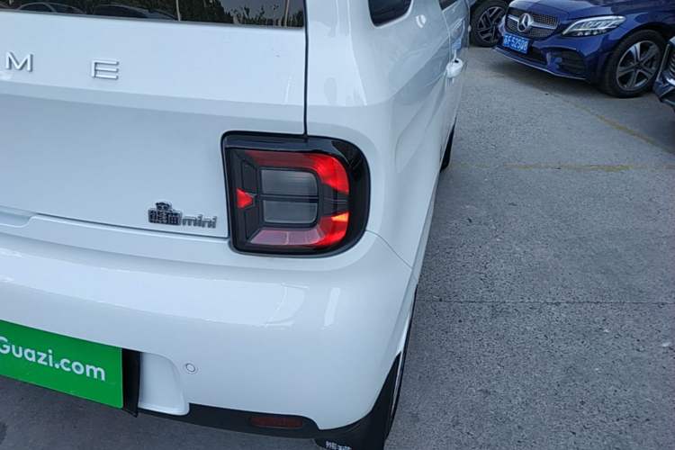 Used Geely Galaxy Panda 2025 210 km – Yuanqi Bear Right Rear Taillight