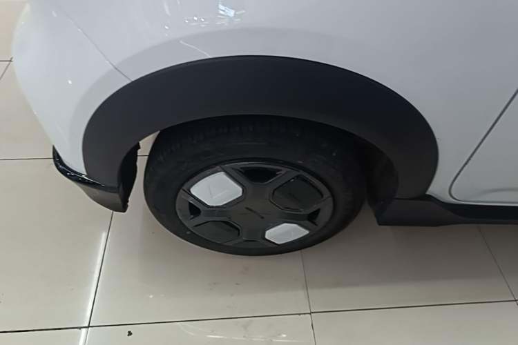 Used Geely Galaxy Panda 2025 210km Panda Kart Right Rear Wheel Hub