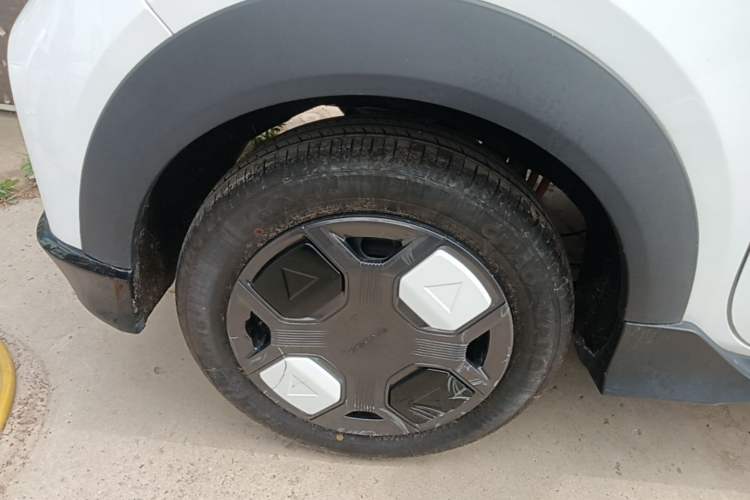 Used Geely Galaxy Panda 2025 210km Panda Kart Right Rear Wheel Hub