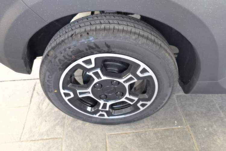Used Geely Galaxy Panda 2025 210km Panda Rider Right Rear Wheel Hub