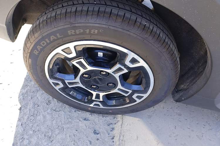 Used Geely Galaxy Panda 2025 210km Panda Rider Right Rear Wheel Hub