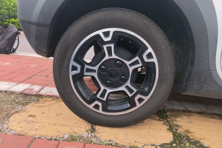 Used Geely Galaxy Panda 2025 210km Panda Rider Right Rear Wheel Hub