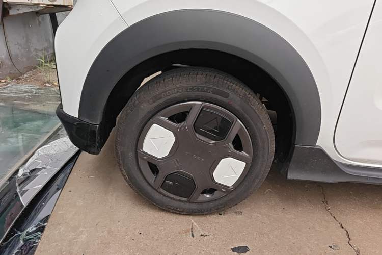 Used Geely Galaxy Panda 2025 210km Panda Kart Right Rear Wheel Hub