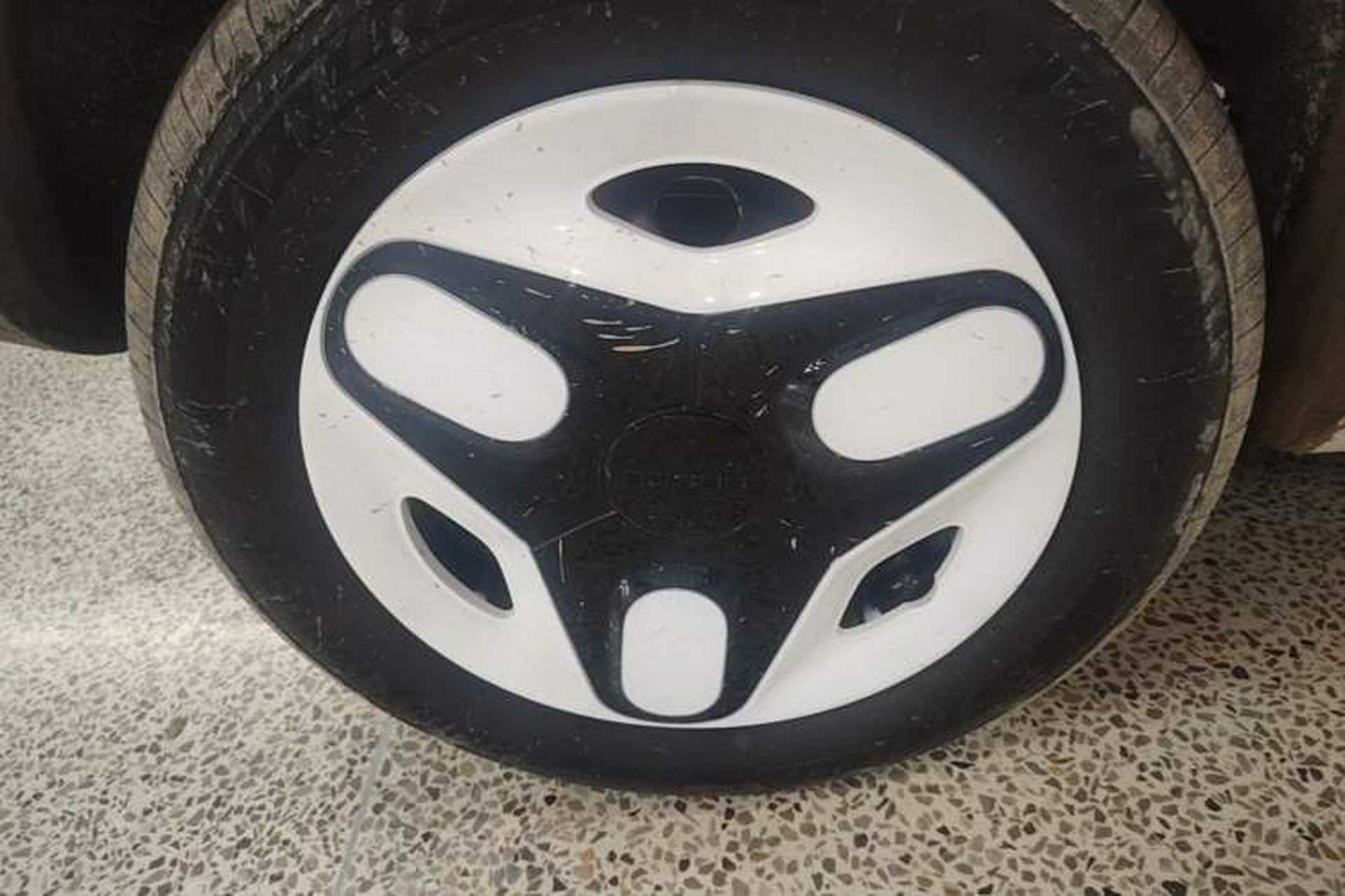 Used Geely Galaxy Panda 2025 210 km – Yuanqi Bear Right Rear Wheel Hub