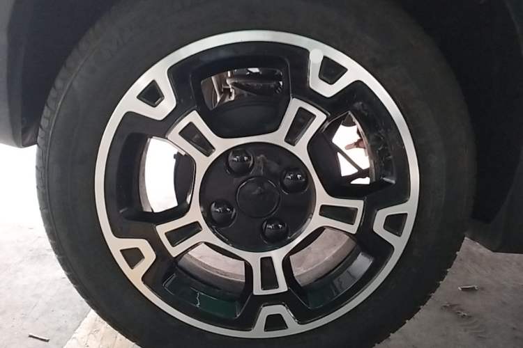 Used Geely Galaxy Panda 2025 210km Panda Rider Right Rear Wheel Hub