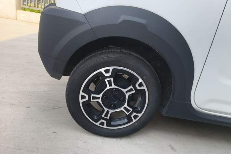 Used Geely Galaxy Panda 2025 210km Panda Rider Right Rear Wheel Hub