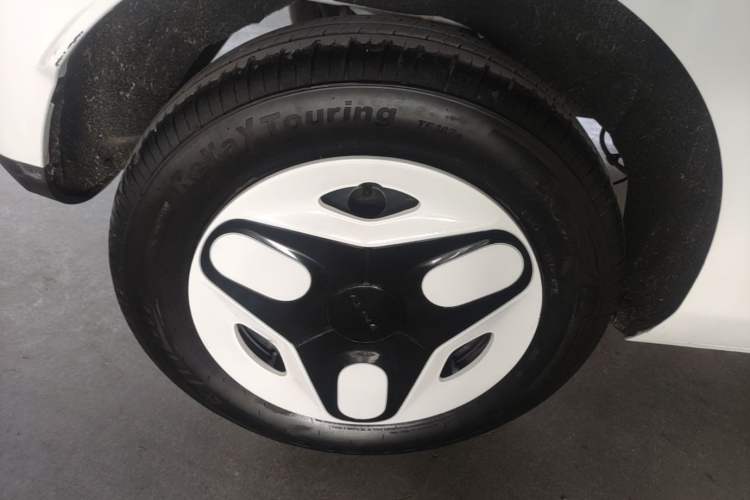 Used Geely Galaxy Panda 2025 210 km – Yuanqi Bear Right Rear Wheel Hub