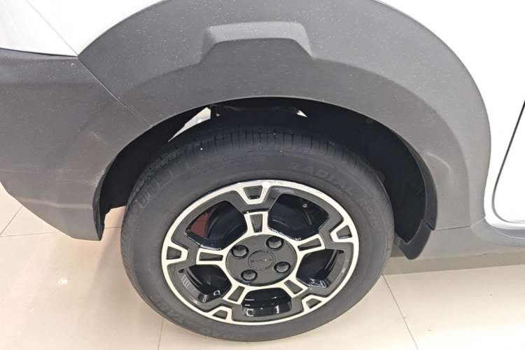 Used Geely Galaxy Panda 2025 210km Panda Rider Right Rear Wheel Hub