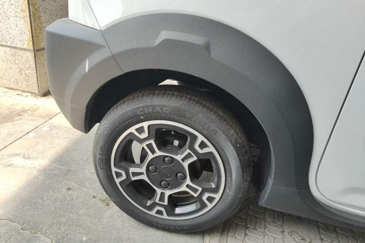 Used Geely Galaxy Panda 2025 210km Panda Rider Right Rear Wheel Hub